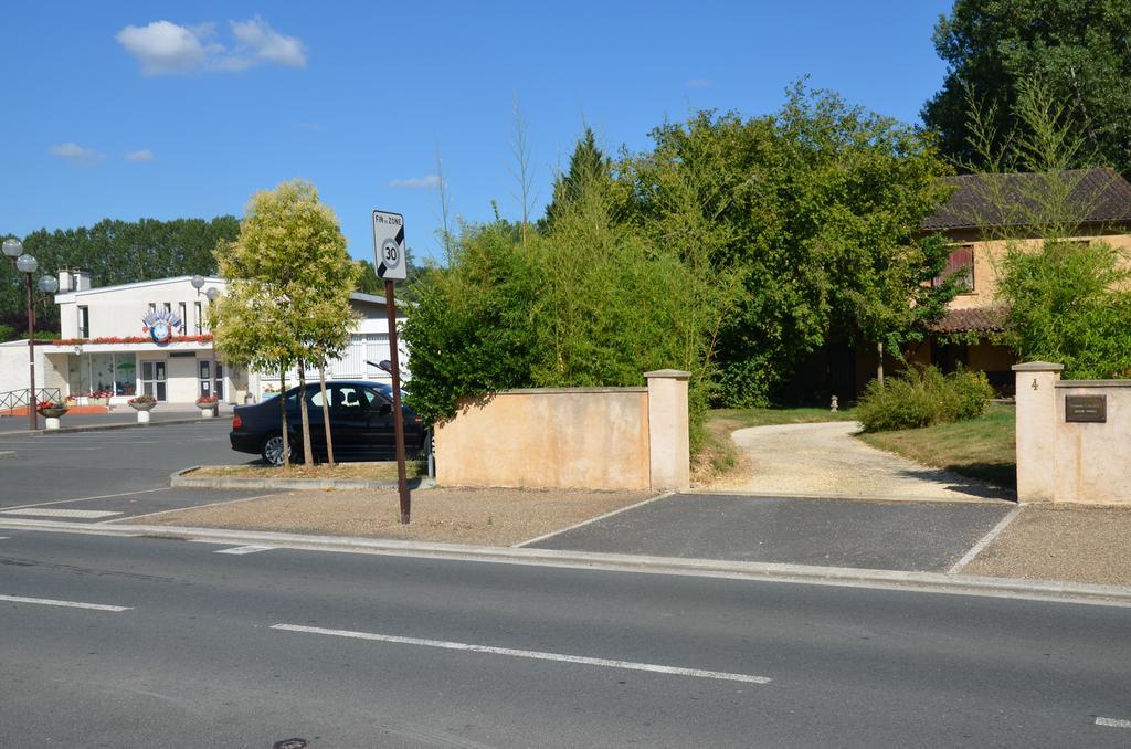 فيلا Weckerlin Sarliac-sur-l'Isle المظهر الخارجي الصورة