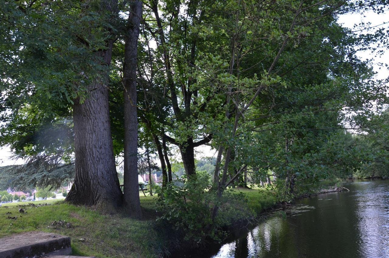 فيلا Weckerlin Sarliac-sur-l'Isle المظهر الخارجي الصورة